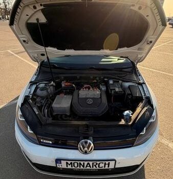 Білий Фольксваген e-Golf, об'ємом двигуна 0 л та пробігом 158 тис. км за 8500 $, фото 37 на Automoto.ua