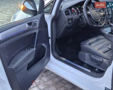 Білий Фольксваген e-Golf, об'ємом двигуна 0 л та пробігом 120 тис. км за 6900 $, фото 8 на Automoto.ua