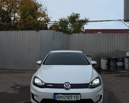 Белый Фольксваген e-Golf, объемом двигателя 0 л и пробегом 104 тыс. км за 10900 $, фото 1 на Automoto.ua
