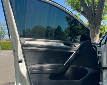 Білий Фольксваген e-Golf, об'ємом двигуна 0 л та пробігом 120 тис. км за 9000 $, фото 17 на Automoto.ua