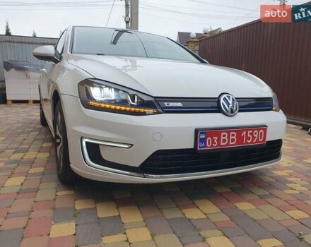 Белый Фольксваген e-Golf, объемом двигателя 0 л и пробегом 128 тыс. км за 8999 $, фото 5 на Automoto.ua