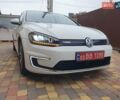 Белый Фольксваген e-Golf, объемом двигателя 0 л и пробегом 128 тыс. км за 8999 $, фото 5 на Automoto.ua
