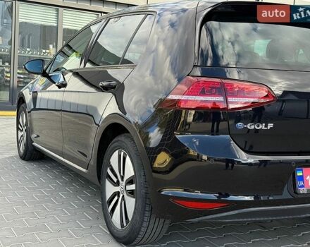 Белый Фольксваген e-Golf, объемом двигателя 0 л и пробегом 111 тыс. км за 9800 $, фото 25 на Automoto.ua