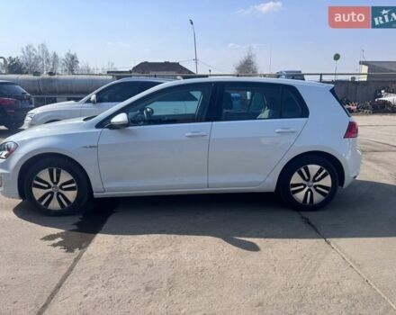 Белый Фольксваген e-Golf, объемом двигателя 0 л и пробегом 82 тыс. км за 7999 $, фото 5 на Automoto.ua