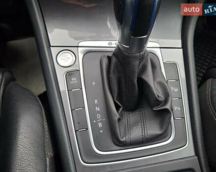 Білий Фольксваген e-Golf, об'ємом двигуна 0 л та пробігом 118 тис. км за 8800 $, фото 19 на Automoto.ua