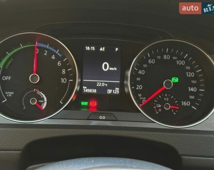 Белый Фольксваген e-Golf, объемом двигателя 0 л и пробегом 150 тыс. км за 9350 $, фото 23 на Automoto.ua