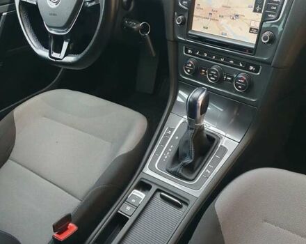 Белый Фольксваген e-Golf, объемом двигателя 0 л и пробегом 130 тыс. км за 8999 $, фото 76 на Automoto.ua