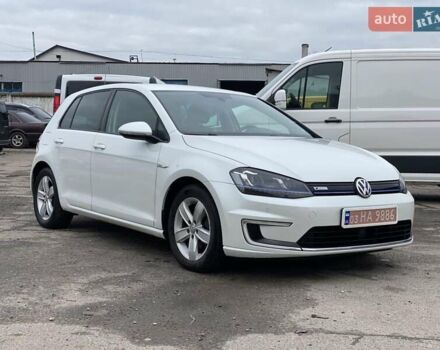 Белый Фольксваген e-Golf, объемом двигателя 0 л и пробегом 144 тыс. км за 9900 $, фото 12 на Automoto.ua