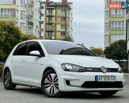Белый Фольксваген e-Golf, объемом двигателя 0 л и пробегом 142 тыс. км за 7950 $, фото 2 на Automoto.ua