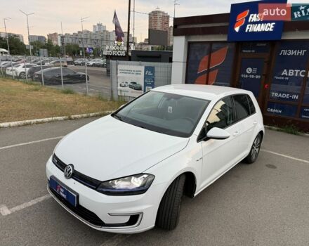 Білий Фольксваген e-Golf, об'ємом двигуна 0 л та пробігом 167 тис. км за 8990 $, фото 4 на Automoto.ua
