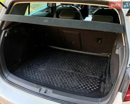 Білий Фольксваген e-Golf, об'ємом двигуна 0 л та пробігом 170 тис. км за 8299 $, фото 27 на Automoto.ua