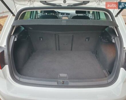Белый Фольксваген e-Golf, объемом двигателя 0 л и пробегом 130 тыс. км за 8999 $, фото 40 на Automoto.ua