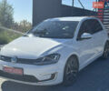 Белый Фольксваген e-Golf, объемом двигателя 0 л и пробегом 124 тыс. км за 8600 $, фото 1 на Automoto.ua