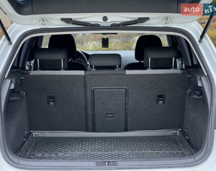 Белый Фольксваген e-Golf, объемом двигателя 0 л и пробегом 142 тыс. км за 7950 $, фото 26 на Automoto.ua