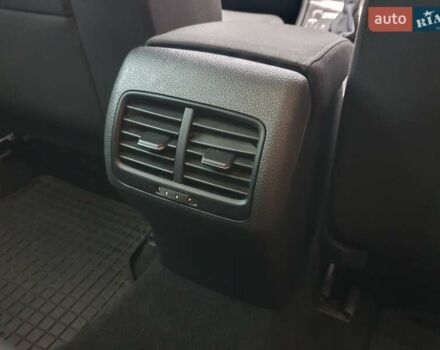 Белый Фольксваген e-Golf, объемом двигателя 0 л и пробегом 130 тыс. км за 8999 $, фото 82 на Automoto.ua