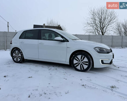 Білий Фольксваген e-Golf, об'ємом двигуна 0 л та пробігом 110 тис. км за 7750 $, фото 3 на Automoto.ua