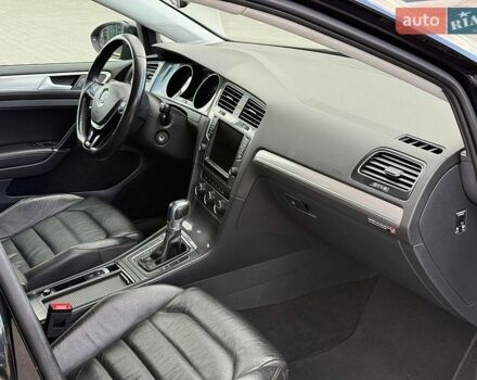 Белый Фольксваген e-Golf, объемом двигателя 0 л и пробегом 111 тыс. км за 9800 $, фото 38 на Automoto.ua
