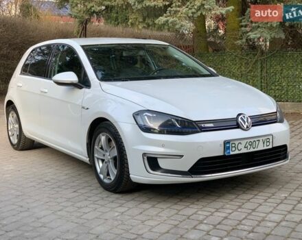 Белый Фольксваген e-Golf, объемом двигателя 0 л и пробегом 165 тыс. км за 8500 $, фото 1 на Automoto.ua