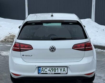 Белый Фольксваген e-Golf, объемом двигателя 0 л и пробегом 80 тыс. км за 10500 $, фото 7 на Automoto.ua