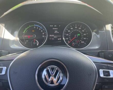 Білий Фольксваген e-Golf, об'ємом двигуна 0 л та пробігом 100 тис. км за 8000 $, фото 10 на Automoto.ua