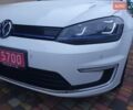Белый Фольксваген e-Golf, объемом двигателя 0 л и пробегом 130 тыс. км за 8999 $, фото 125 на Automoto.ua