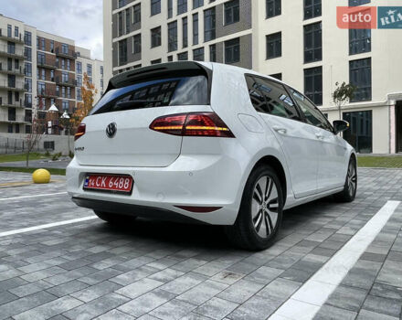 Белый Фольксваген e-Golf, объемом двигателя 0 л и пробегом 91 тыс. км за 8570 $, фото 11 на Automoto.ua