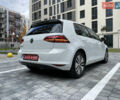 Белый Фольксваген e-Golf, объемом двигателя 0 л и пробегом 91 тыс. км за 8570 $, фото 11 на Automoto.ua