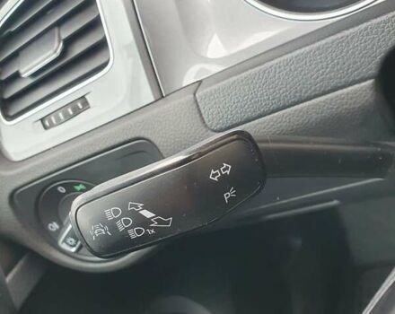 Белый Фольксваген e-Golf, объемом двигателя 0 л и пробегом 128 тыс. км за 8999 $, фото 96 на Automoto.ua