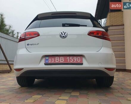 Белый Фольксваген e-Golf, объемом двигателя 0 л и пробегом 128 тыс. км за 8999 $, фото 7 на Automoto.ua