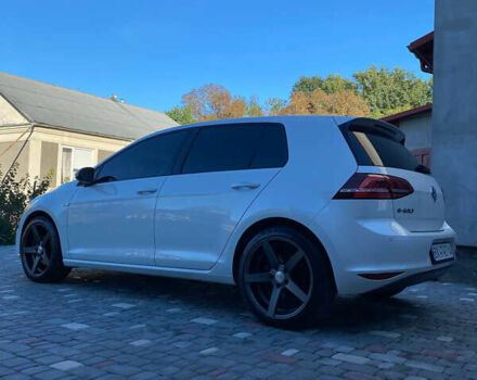 Белый Фольксваген e-Golf, объемом двигателя 0 л и пробегом 118 тыс. км за 9999 $, фото 5 на Automoto.ua