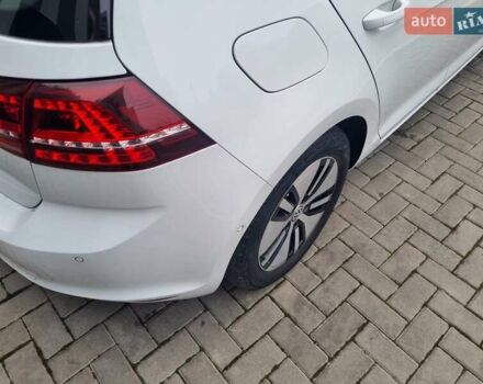 Белый Фольксваген e-Golf, объемом двигателя 0 л и пробегом 122 тыс. км за 7799 $, фото 23 на Automoto.ua