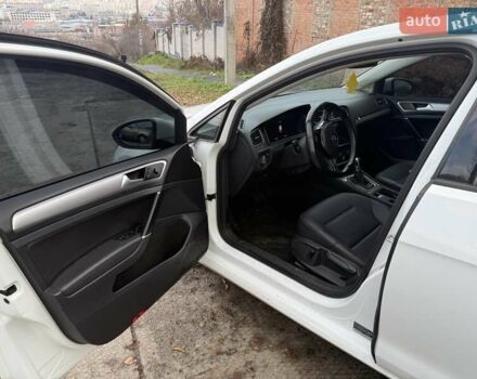 Білий Фольксваген e-Golf, об'ємом двигуна 0 л та пробігом 144 тис. км за 10500 $, фото 9 на Automoto.ua