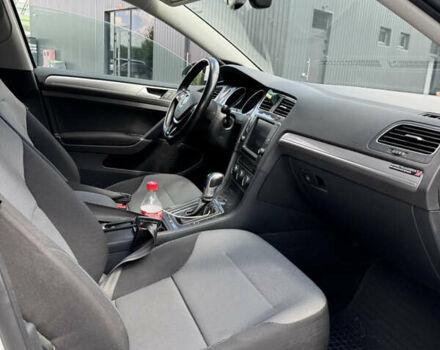 Белый Фольксваген e-Golf, объемом двигателя 0 л и пробегом 95 тыс. км за 8900 $, фото 19 на Automoto.ua