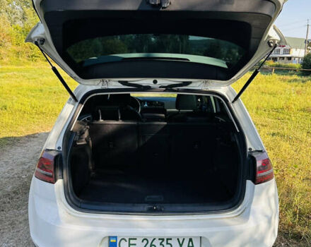 Белый Фольксваген e-Golf, объемом двигателя 0 л и пробегом 73 тыс. км за 9300 $, фото 22 на Automoto.ua