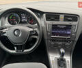 Белый Фольксваген e-Golf, объемом двигателя 0 л и пробегом 127 тыс. км за 10200 $, фото 6 на Automoto.ua