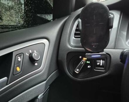 Белый Фольксваген e-Golf, объемом двигателя 0 л и пробегом 143 тыс. км за 9700 $, фото 22 на Automoto.ua