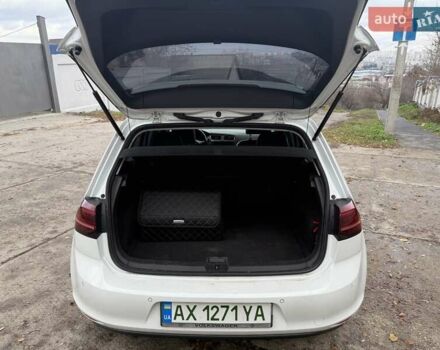 Білий Фольксваген e-Golf, об'ємом двигуна 0 л та пробігом 144 тис. км за 10500 $, фото 11 на Automoto.ua