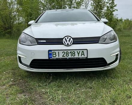 Белый Фольксваген e-Golf, объемом двигателя 0 л и пробегом 68 тыс. км за 8900 $, фото 1 на Automoto.ua