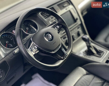 Белый Фольксваген e-Golf, объемом двигателя 0 л и пробегом 132 тыс. км за 9500 $, фото 100 на Automoto.ua