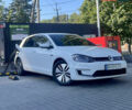 Белый Фольксваген e-Golf, объемом двигателя 0 л и пробегом 94 тыс. км за 10499 $, фото 15 на Automoto.ua