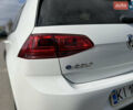 Белый Фольксваген e-Golf, объемом двигателя 0 л и пробегом 130 тыс. км за 10400 $, фото 23 на Automoto.ua