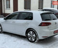Белый Фольксваген e-Golf, объемом двигателя 0 л и пробегом 149 тыс. км за 8800 $, фото 14 на Automoto.ua