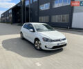 Белый Фольксваген e-Golf, объемом двигателя 0 л и пробегом 130 тыс. км за 10400 $, фото 1 на Automoto.ua