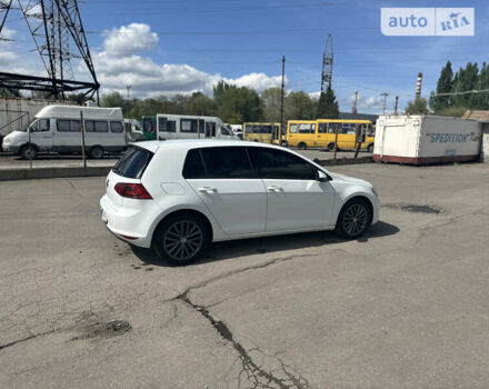 Белый Фольксваген e-Golf, объемом двигателя 0 л и пробегом 107 тыс. км за 10900 $, фото 8 на Automoto.ua