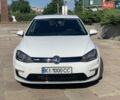 Белый Фольксваген e-Golf, объемом двигателя 0 л и пробегом 130 тыс. км за 10400 $, фото 59 на Automoto.ua