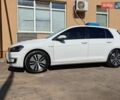 Белый Фольксваген e-Golf, объемом двигателя 0 л и пробегом 62 тыс. км за 11200 $, фото 6 на Automoto.ua