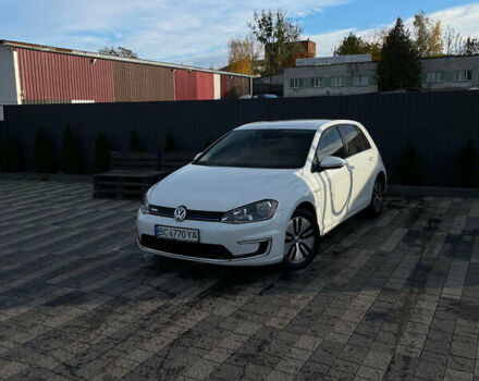 Белый Фольксваген e-Golf, объемом двигателя 0 л и пробегом 102 тыс. км за 7100 $, фото 12 на Automoto.ua