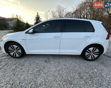 Белый Фольксваген e-Golf, объемом двигателя 0 л и пробегом 92 тыс. км за 7999 $, фото 5 на Automoto.ua