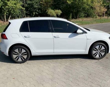Белый Фольксваген e-Golf, объемом двигателя 0 л и пробегом 82 тыс. км за 10300 $, фото 8 на Automoto.ua