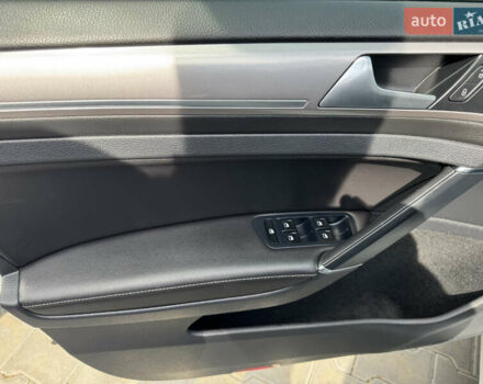 Белый Фольксваген e-Golf, объемом двигателя 0 л и пробегом 186 тыс. км за 9500 $, фото 5 на Automoto.ua